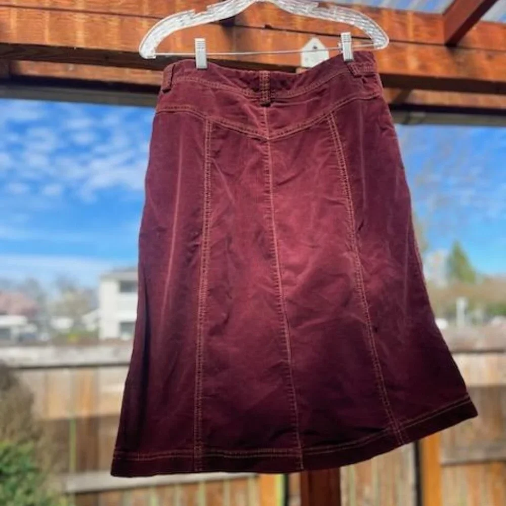 Eddie Baur Burgandy Corduroy Midi Skirt-Size 6 Tall-32 inch Waist - Picture 2 of 4